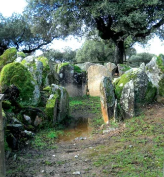 Descubrimientos Arqueológicos Revelan los Secretos de los Paisajes Megalíticos en Extremadura